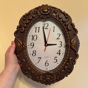 Quartz plastic 14-inch Retro Oval Wall Clock